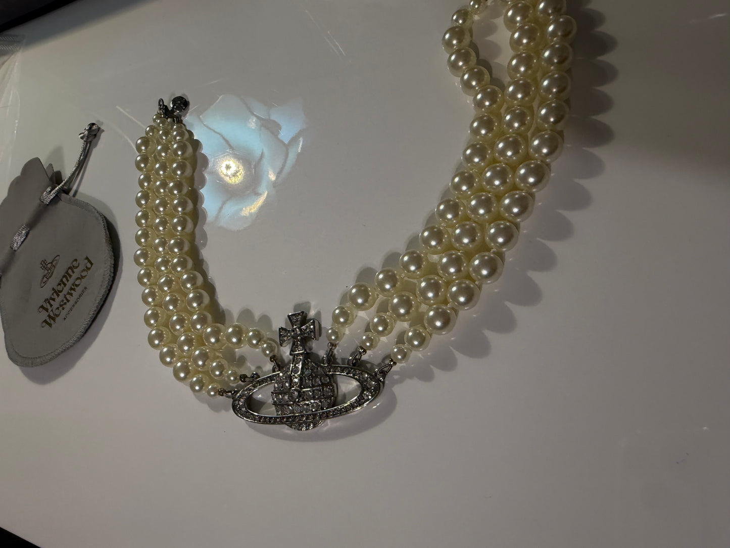 vivienne westwood pearl 3 layer necklace