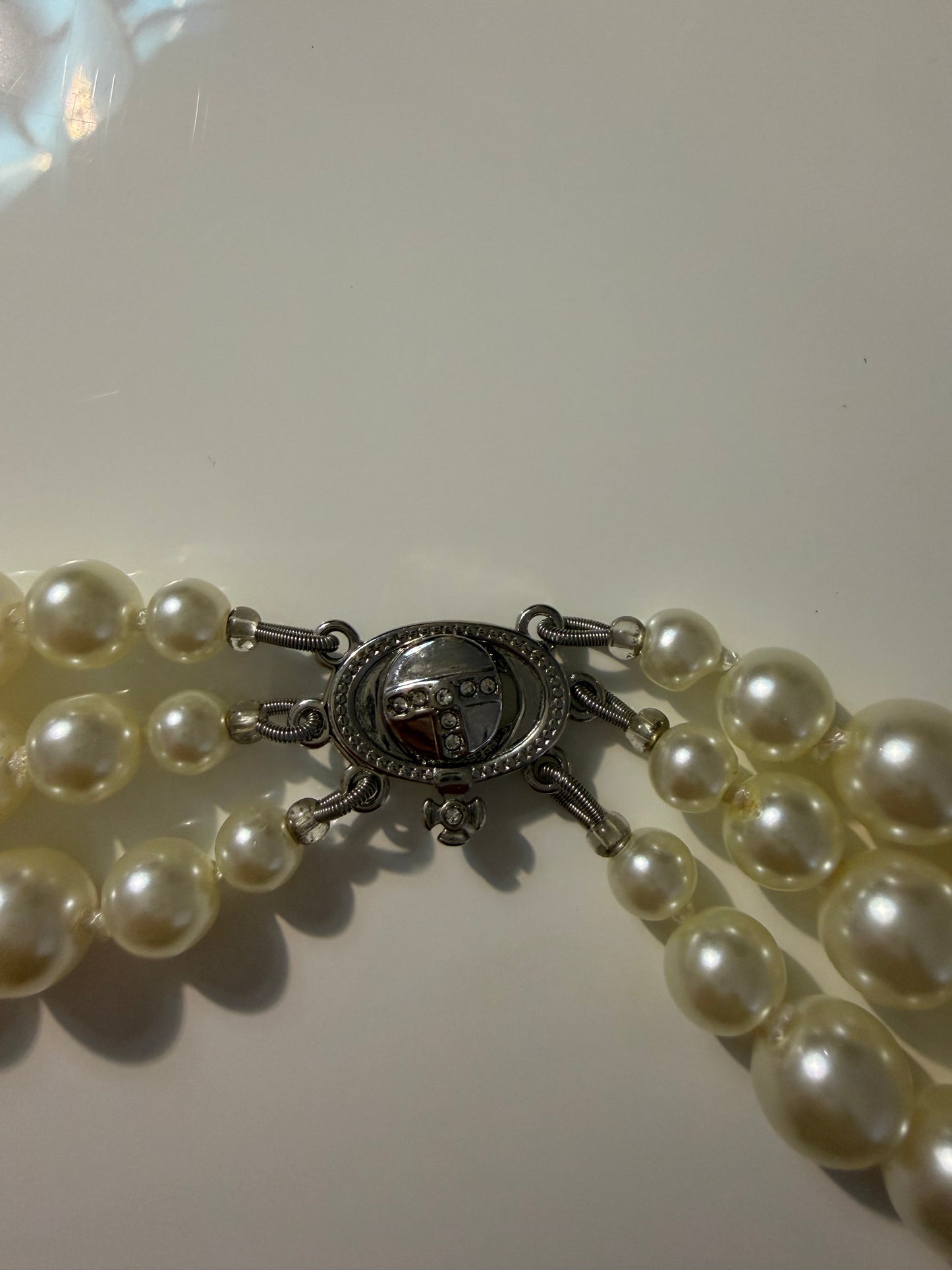 vivienne westwood pearl 3 layer necklace