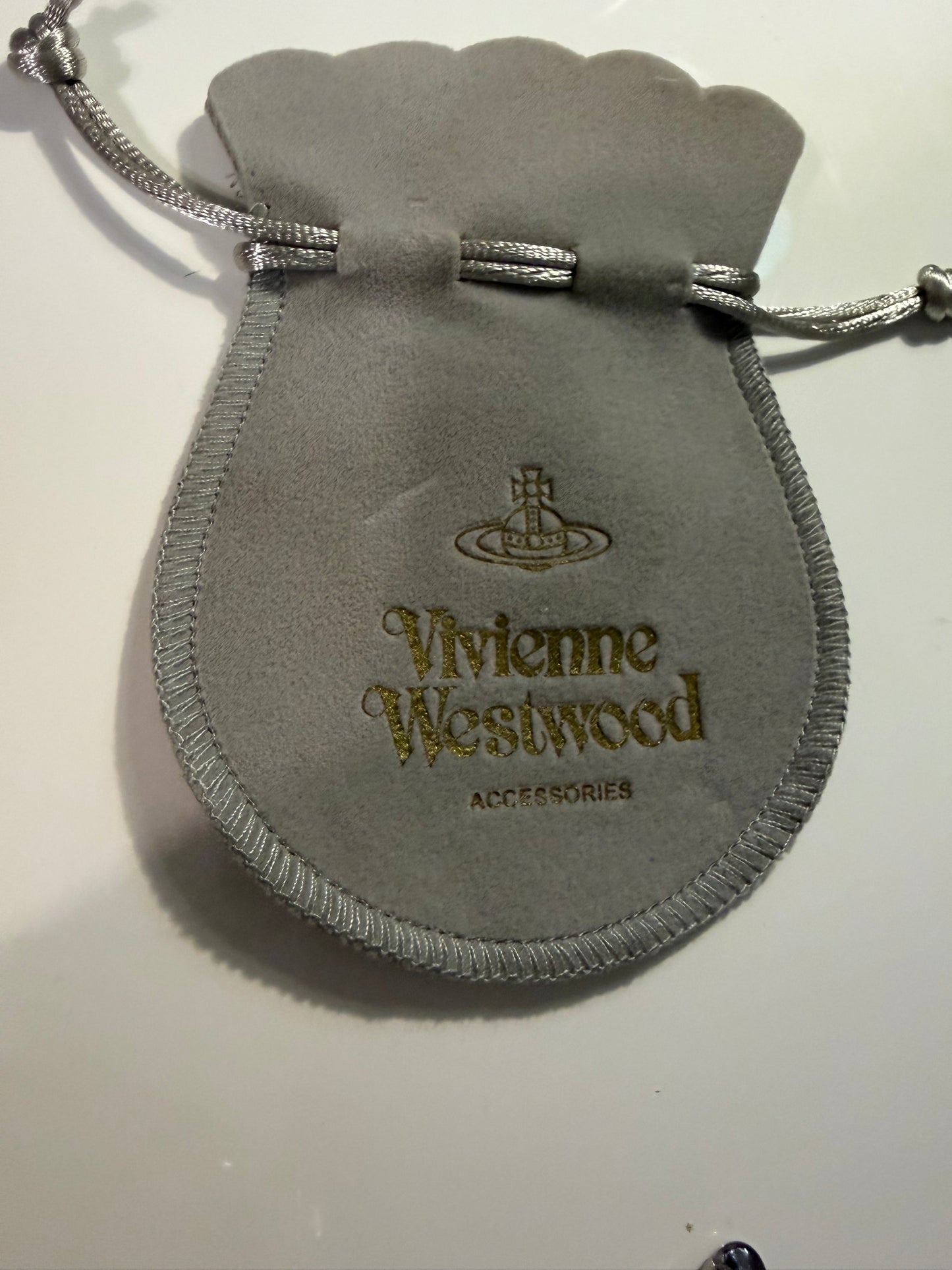 vivienne westwood pearl 3 layer necklace